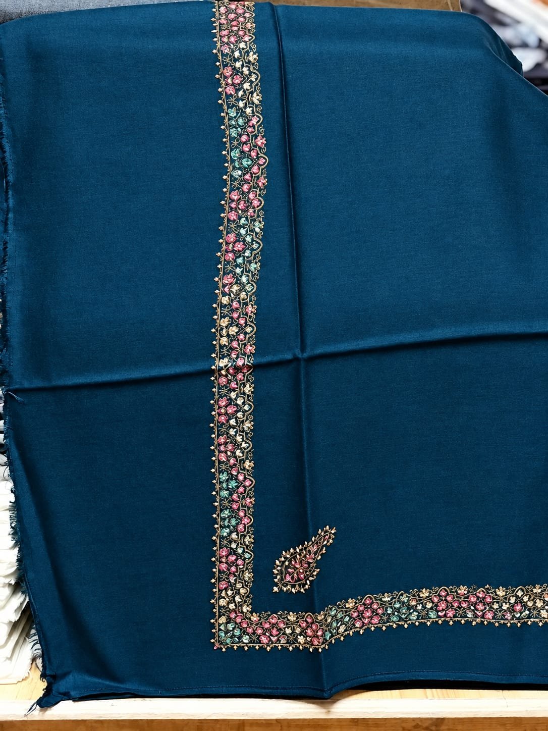 Peacock Teal Heritage Border Embroidered Shawl Detail Embroidery — Swati Wool Shawl Pakistan